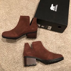 Sorel Cate cutout boots burro suede